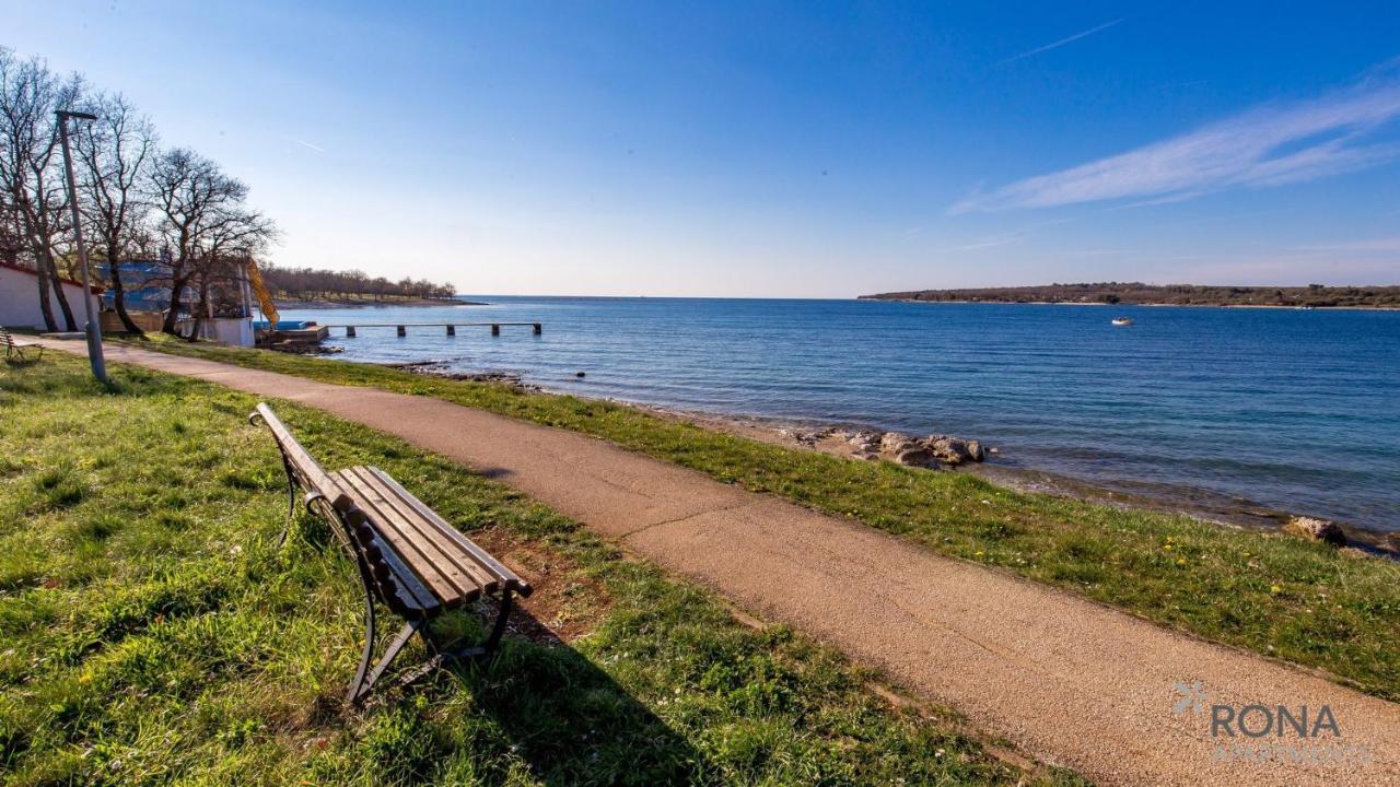 Rona Holiday Home Ana Poreč Eksteriør billede
